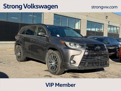 Used 2018 Toyota Highlander SE