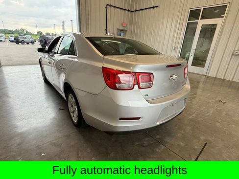 Used 2016 Chevrolet Malibu LT FWD image 8