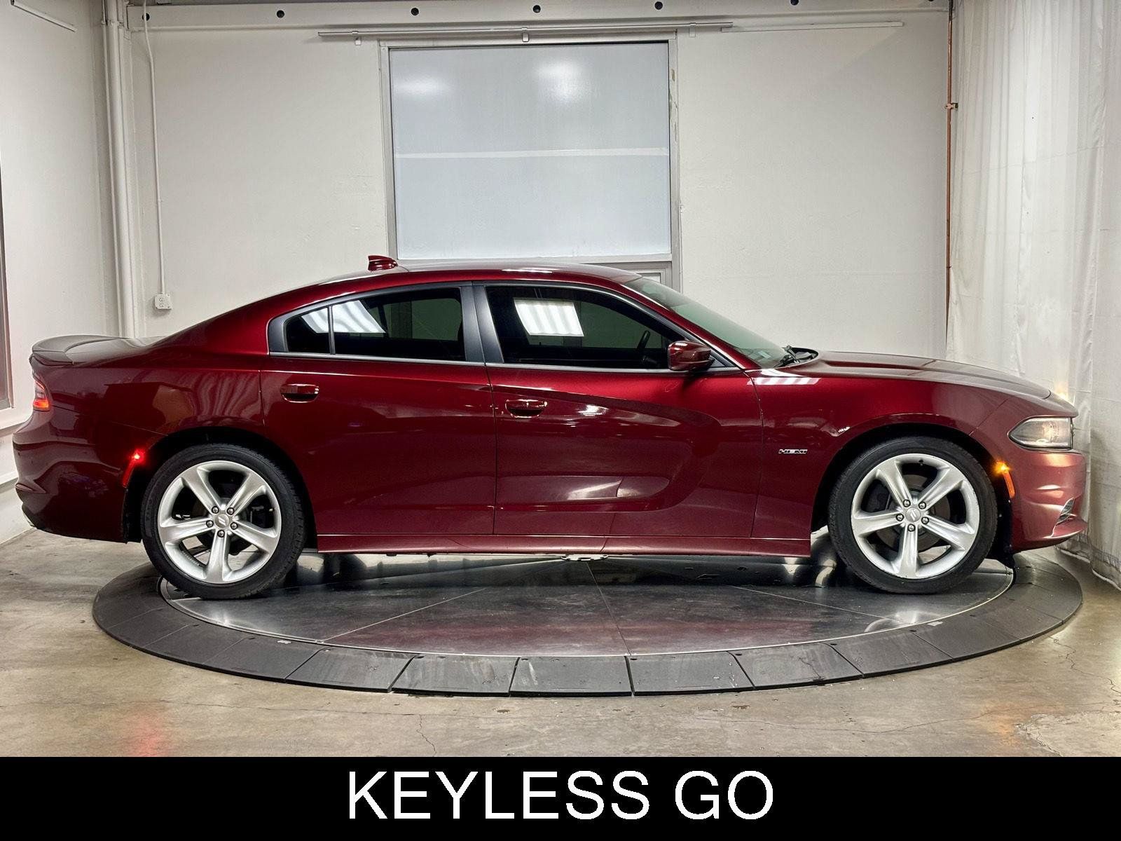 Used 2018 Dodge Charger R/T RWD image 7