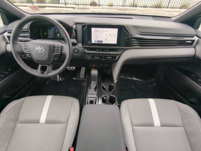 Certified 2025 Toyota Camry SE FWD image 14