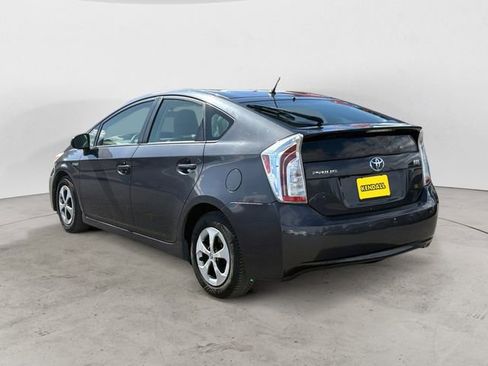 Used 2015 Toyota Prius Two FWD image 3