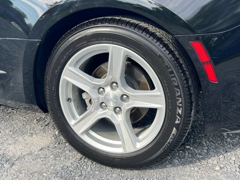 Used 2023 Chevrolet Camaro LT RWD image 13