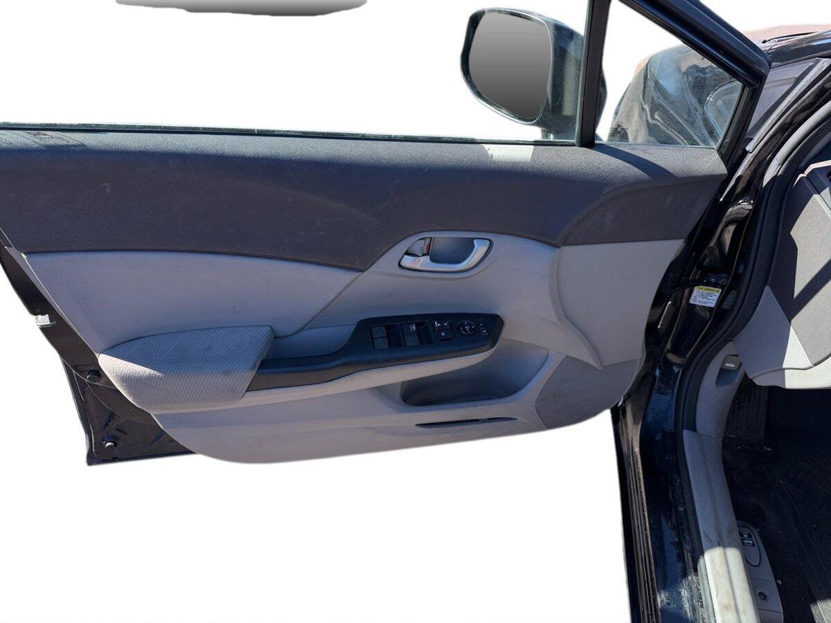 Used 2012 Honda Civic LX image 18