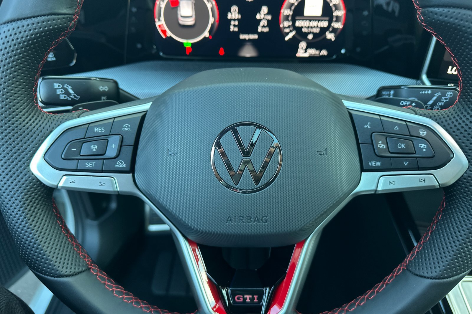 New 2026 Volkswagen GTI SE FWD image 22