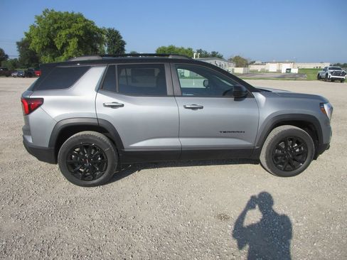 New 2027 GMC Terrain Elevation w/ Elevation Premium Package AWD/4WD image 3