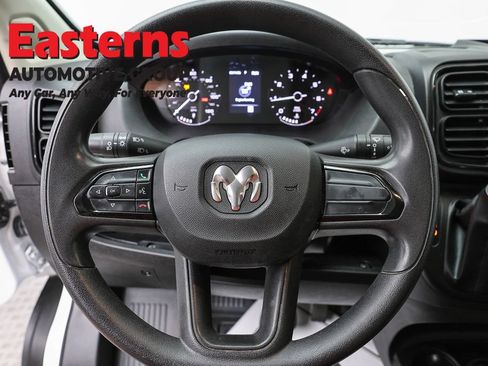 Used 2022 RAM ProMaster 3500 w/ Driver Convenience Group FWD image 10