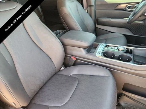New 2026 Kia Carnival SX w/ SX Dark Edition Package FWD image 32