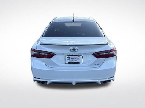 Used 2021 Toyota Camry XSE FWD image 4