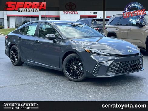 New 2026 Toyota Camry Hybrid FWD image 1