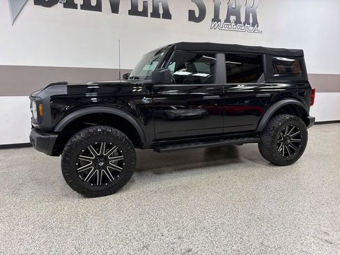 Used 2022 Ford Bronco Black Diamond AWD/4WD image 4