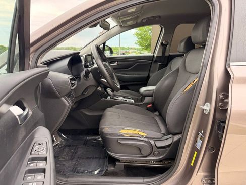 Used 2019 Hyundai Santa Fe SE AWD/4WD image 22