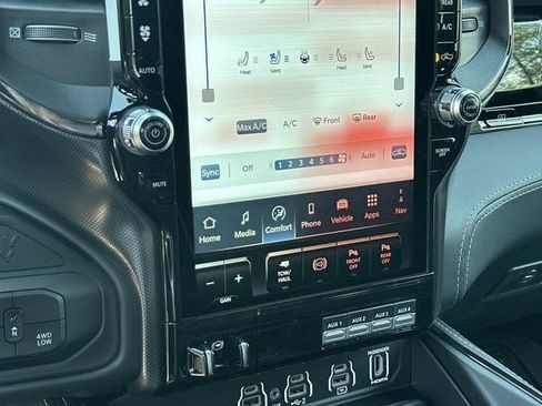New 2026 RAM 2500 Limited AWD/4WD image 30
