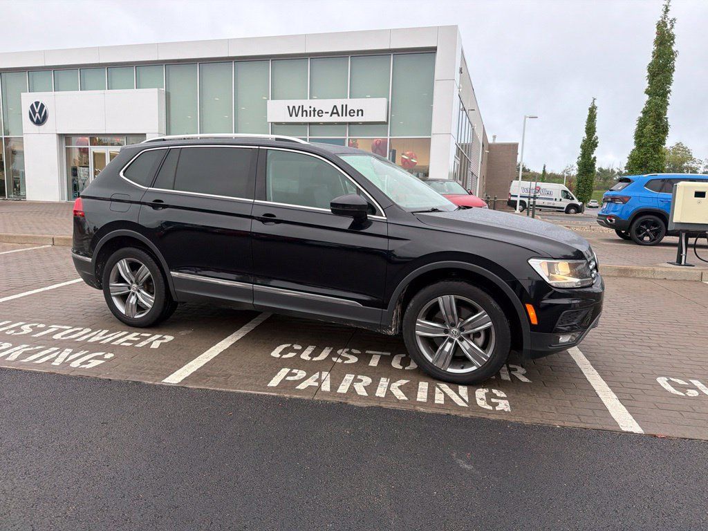 Used 2021 Volkswagen Tiguan SEL AWD/4WD image 4