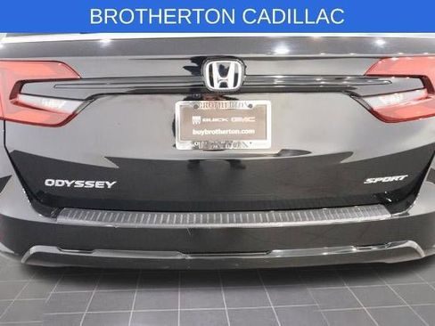 Used 2025 Honda Odyssey Sport-L image 16