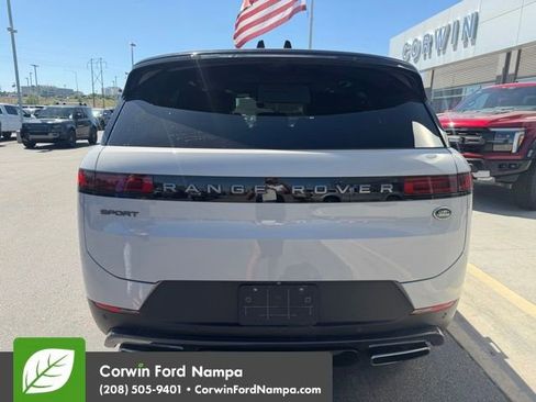 Used 2023 Land Rover Range Rover Sport SE AWD/4WD image 6