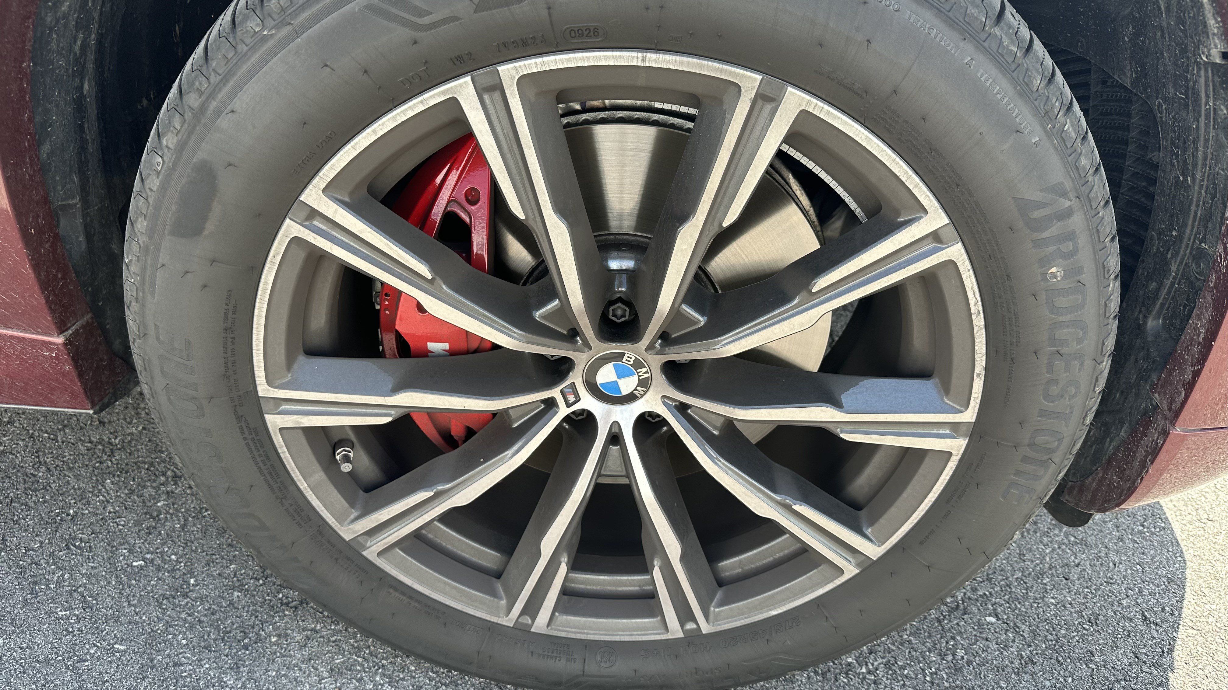 Certified 2027 BMW X6 xDrive40i w/ Premium Package AWD/4WD image 15