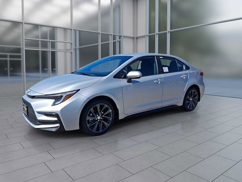 New 2026 Toyota Corolla SE image 3