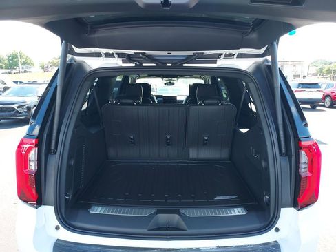 New 2026 GMC Yukon XL AT4 Ultimate w/ LPO, Floor Liner Package AWD/4WD image 31