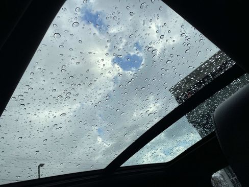 Used 2022 Jeep Compass Limited w/ (RED) Package image 16