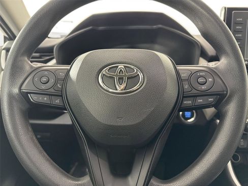 Certified 2022 Toyota RAV4 XLE image 16