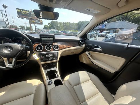 Used 2015 Mercedes-Benz GLA 250 image 11