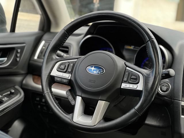 Used 2016 Subaru Outback 3.6R Limited AWD/4WD image 28