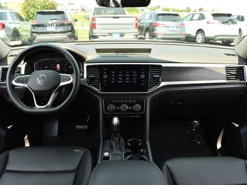Certified 2023 Volkswagen Atlas SE FWD image 7