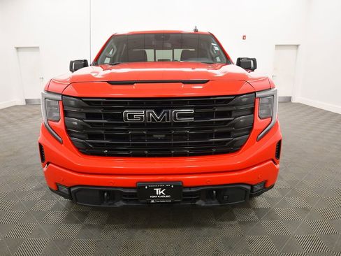 Used 2024 GMC Sierra 1500 Elevation w/ Elevation Premium Package AWD/4WD image 11