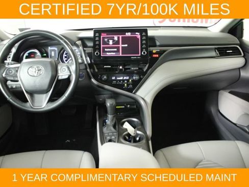 Used 2023 Toyota Camry SE w/ Cold Weather Package FWD image 15