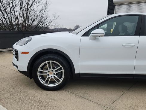 New 2026 Porsche Cayenne Coupe image 6