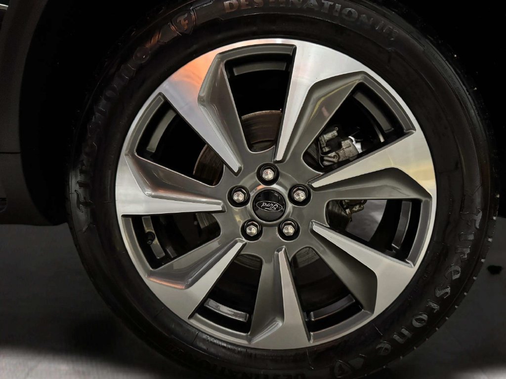 Used 2023 Ford Escape Platinum AWD/4WD image 30