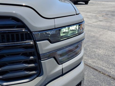New 2026 RAM 2500 Big Horn AWD/4WD image 9