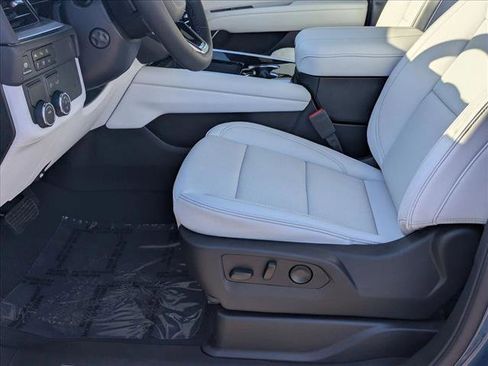 New 2026 Chevrolet Tahoe Premier RWD image 4