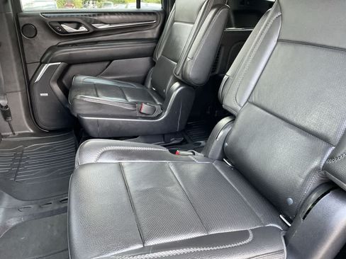 Used 2021 GMC Yukon XL Denali w/ Denali Premium Package AWD/4WD image 20