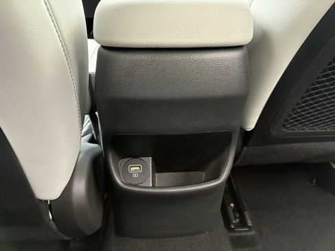 Used 2023 Hyundai Kona Limited image 18