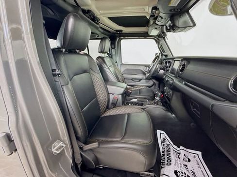 Used 2022 Jeep Gladiator Overland image 26