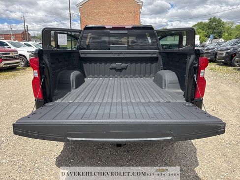 Used 2025 Chevrolet Silverado 1500 LT Trail Boss w/ LT Trail Boss Premium Package AWD/4WD image 52