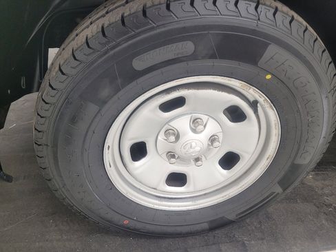 Used 2016 RAM 1500 Tradesman w/ Popular Equipment Group AWD/4WD image 31
