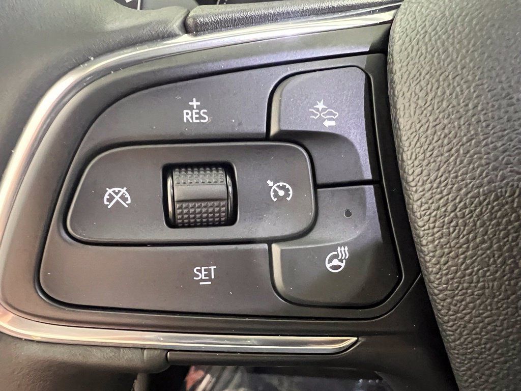 Certified 2023 Buick Envision Avenir AWD/4WD image 23