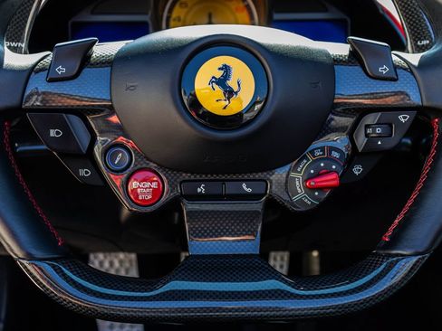 Certified 2022 Ferrari 812 GTS RWD image 39