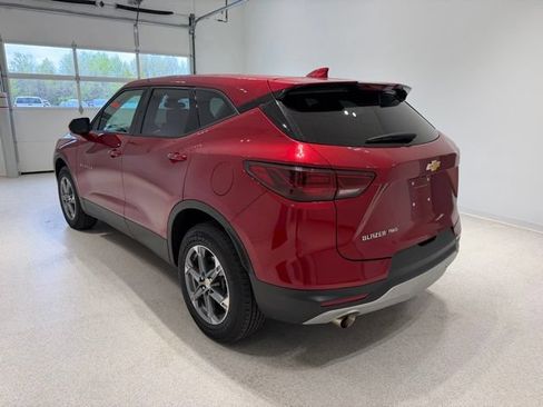 Certified 2025 Chevrolet Blazer LT AWD/4WD image 4