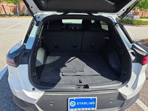 Used 2025 Chevrolet Equinox EV LT FWD image 34