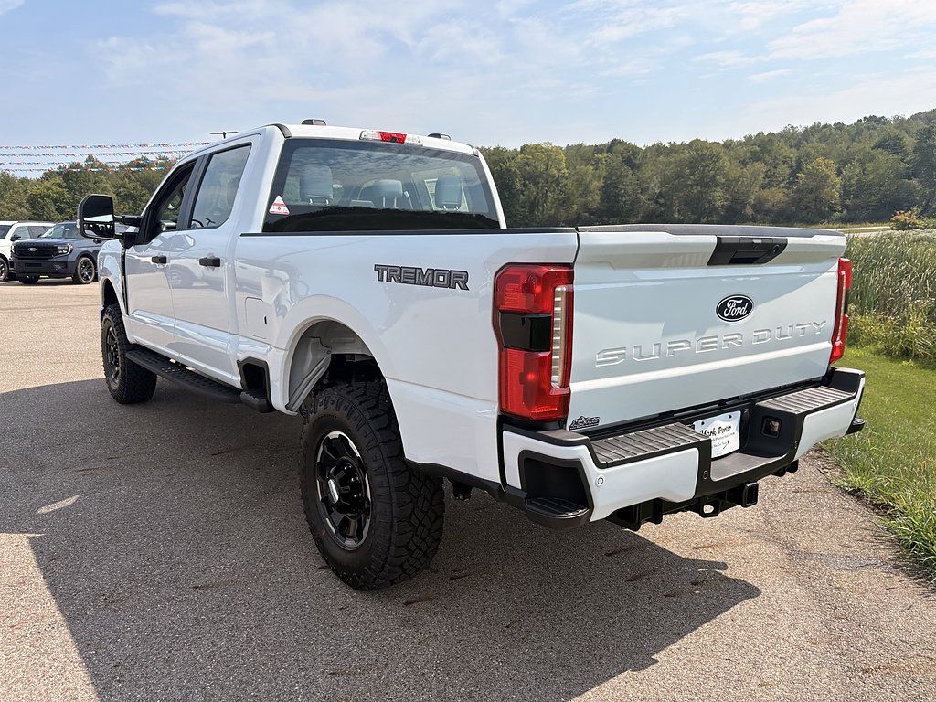 New 2027 Ford F250 XL w/ Tremor Off-Road Package AWD/4WD image 3