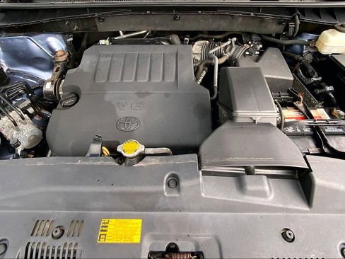 Used 2014 Toyota Highlander XLE AWD/4WD image 30