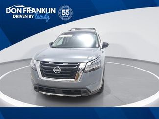 Certified 2024 Nissan Pathfinder SL video 1