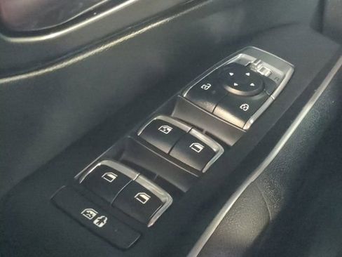 Used 2025 Kia Sorento LX FWD image 20