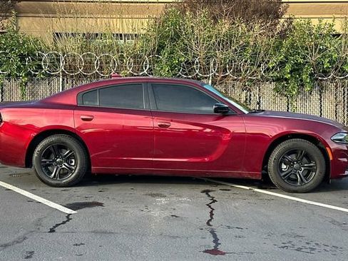 Used 2023 Dodge Charger SXT image 7