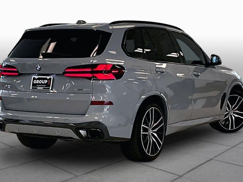 Used 2026 BMW X5 sDrive40i w/ Executive Package RWD image 12