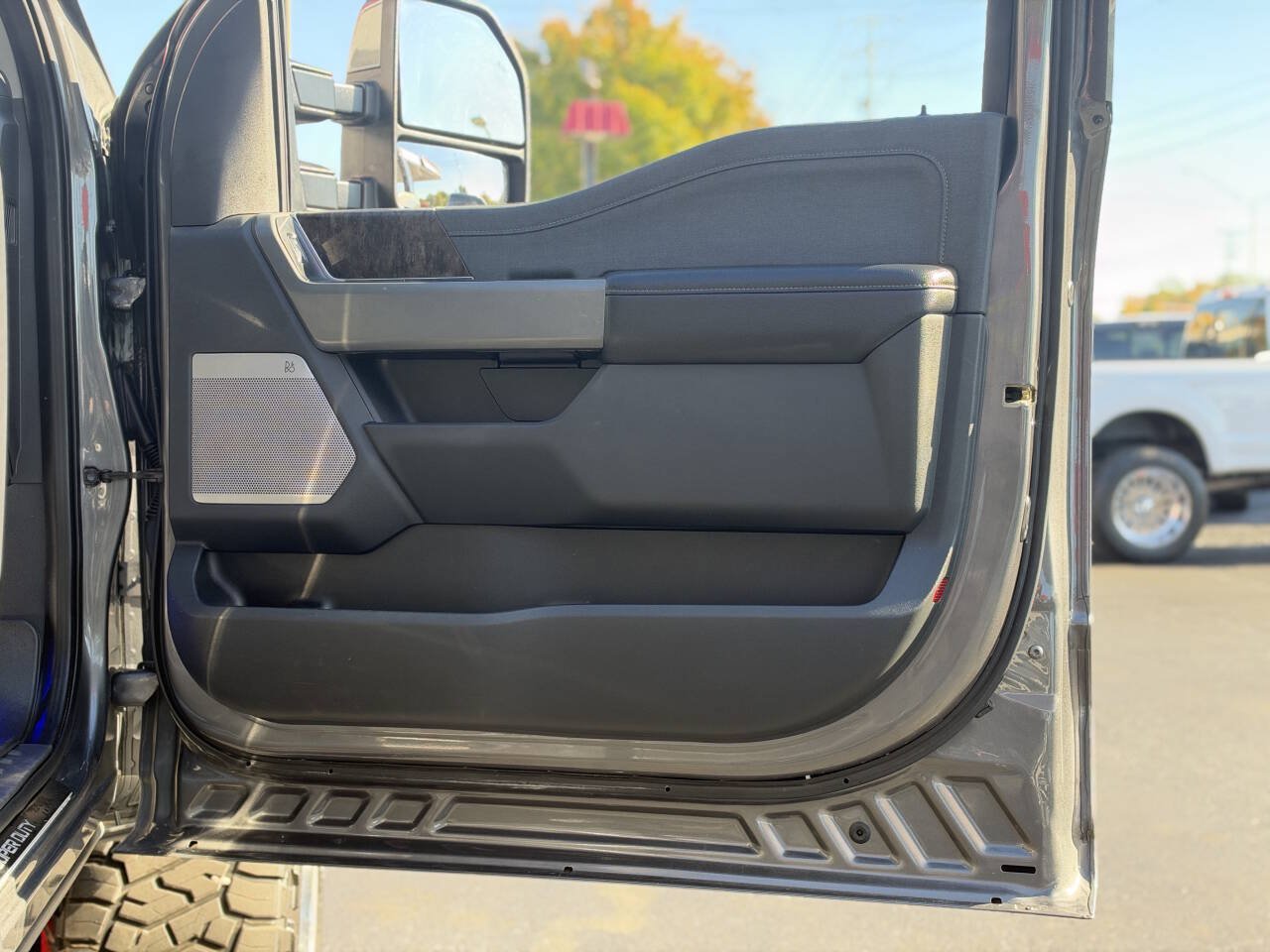 Used 2023 Ford F250 Lariat AWD/4WD image 40