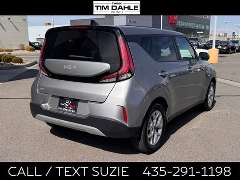 Used 2025 Kia Soul LX w/ LX Technology Package FWD image 8
